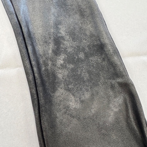 Spanx Faux Leather Black Leggings Size M - Picture 5 of 9